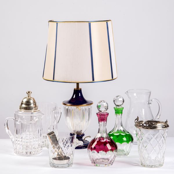 



Tre brocche, due portaghiaccio e due bottiglie, sec. XX