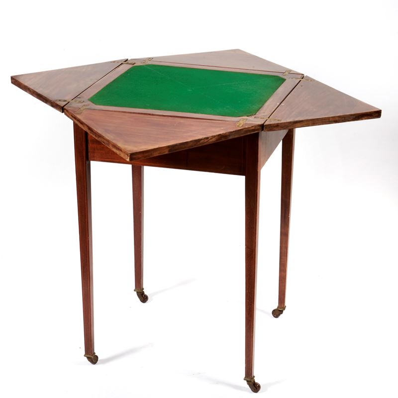 Tavolino da gioco, Inghilterra, inizio sec. XX