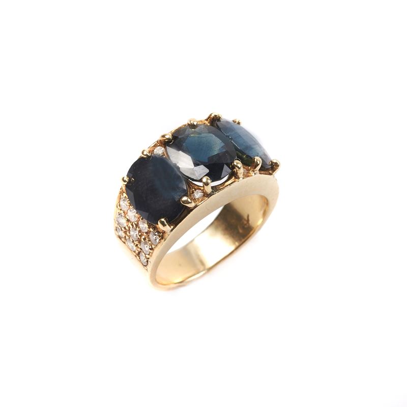 Anello in Oro Giallo 14kt, Diamanti e Zaffiri