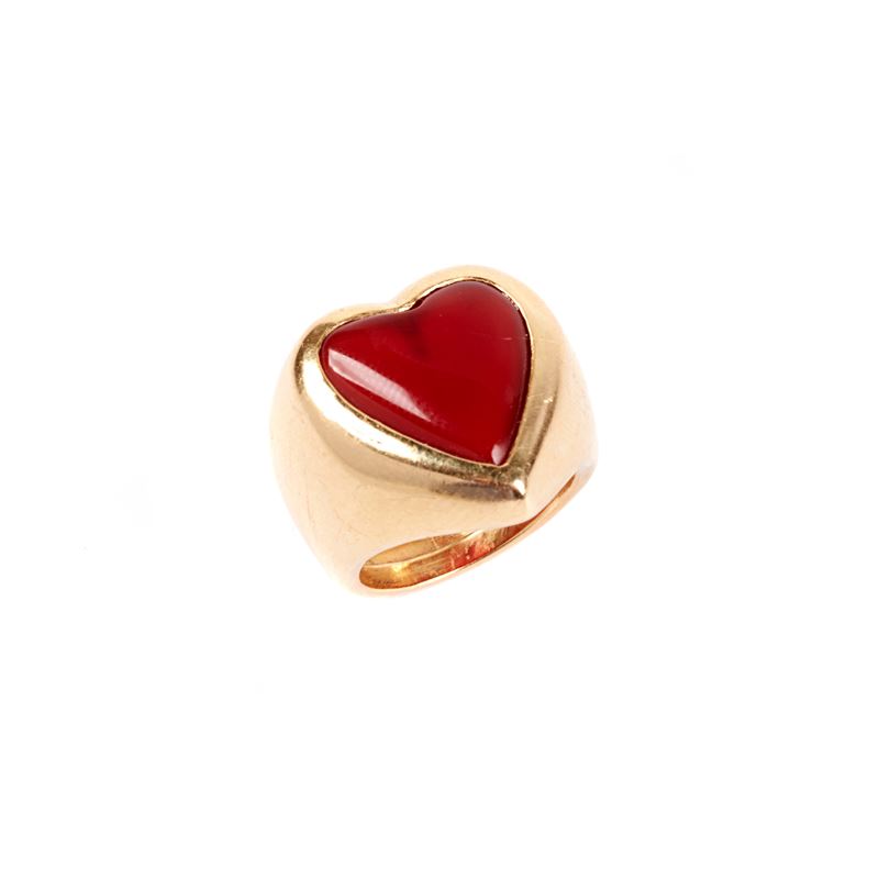 Anello in Oro Giallo 18kt e Corniola