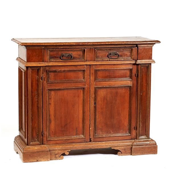 



Credenza in stile Seicento