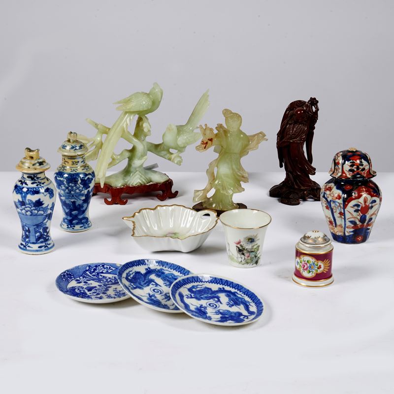 Tre statuine, arte orientale, sec. XX