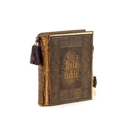 William Collins, Sons & Co, Holy Bible con commentari di Henry Scott e cromolitografie, 1870 circ...
