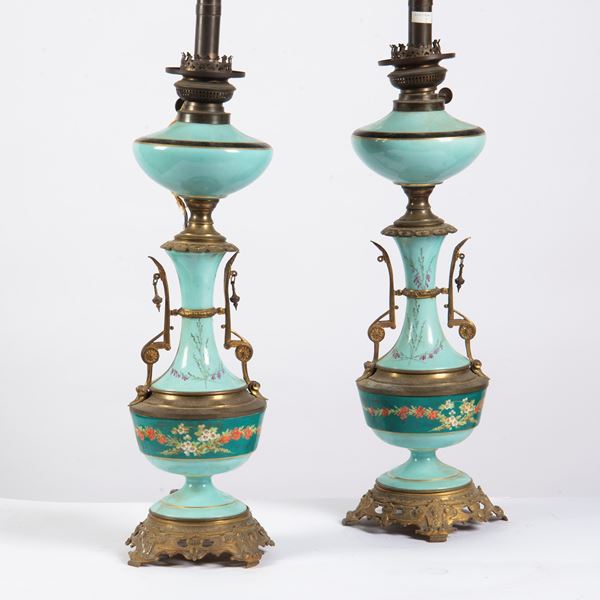 



Coppia di lumi a petrolio, inizi sec. XX