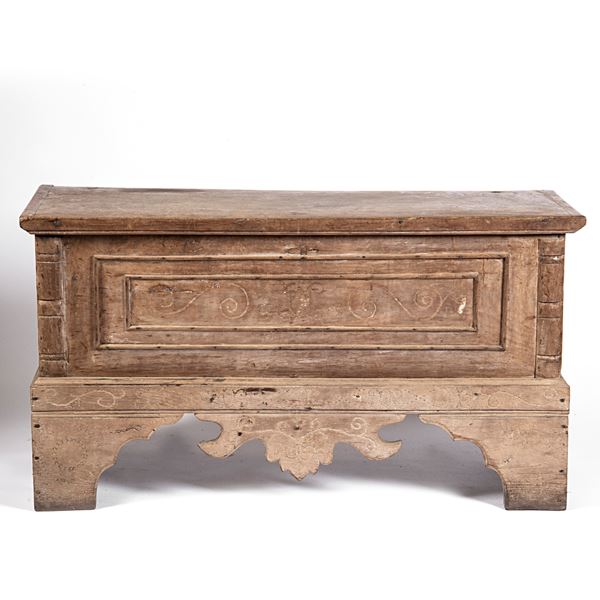 



Cassapanca, sec. XVIII