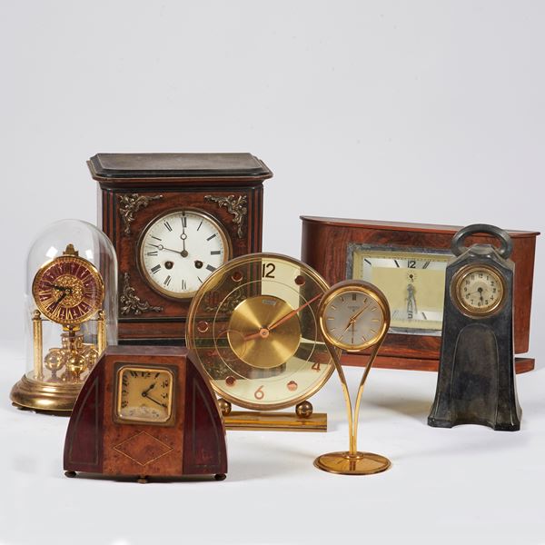 



Otto orologi da tavolo, sec. XX