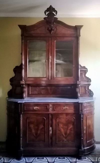 Credenza, Sec. XIX