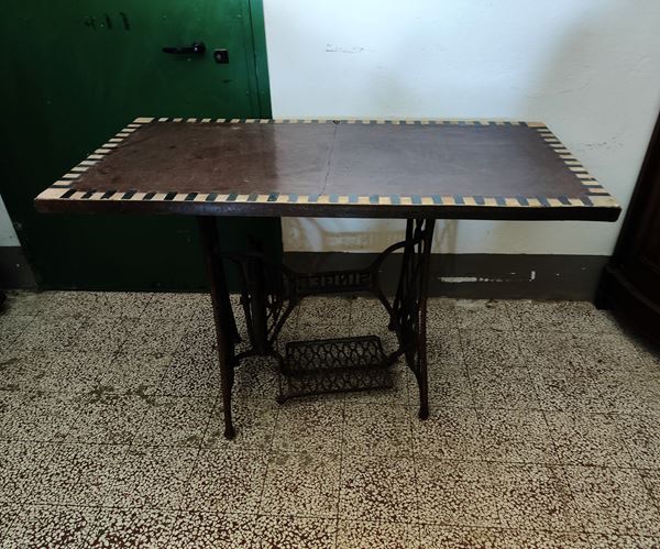Tavolo, sec. XX