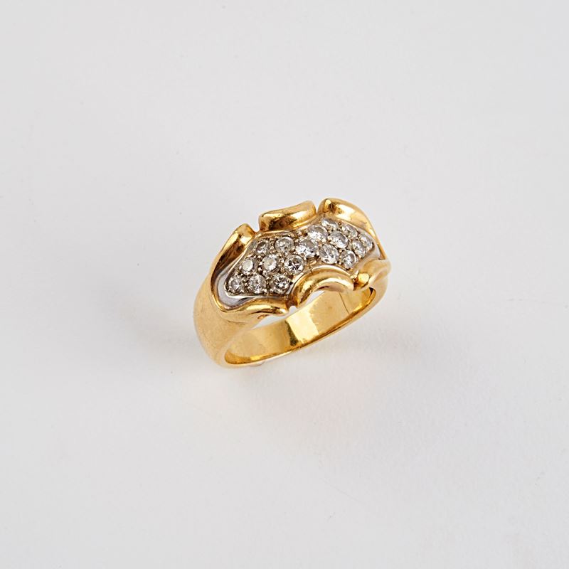 Anello in Oro Giallo e Diamanti