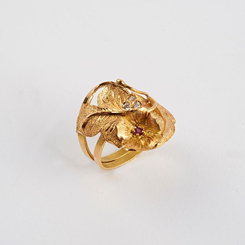 Anello in Oro Giallo 18kt e Diamanti