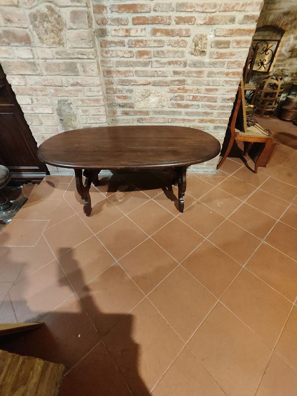 Tavolo da fumo ovale, sec. XX