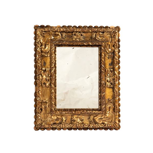 



Specchiera, in stile Settecento