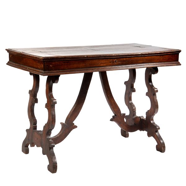 Scrittoio, in stile sec. XVII