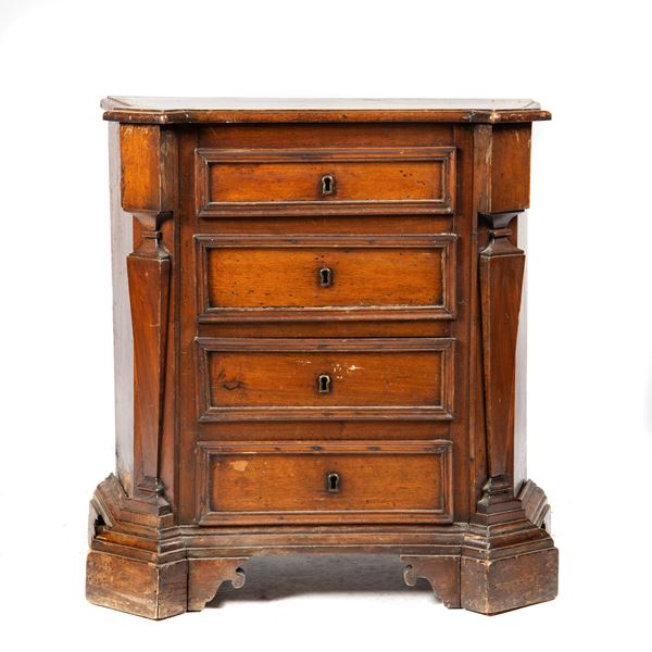 



Credenzino, sec. XVIII