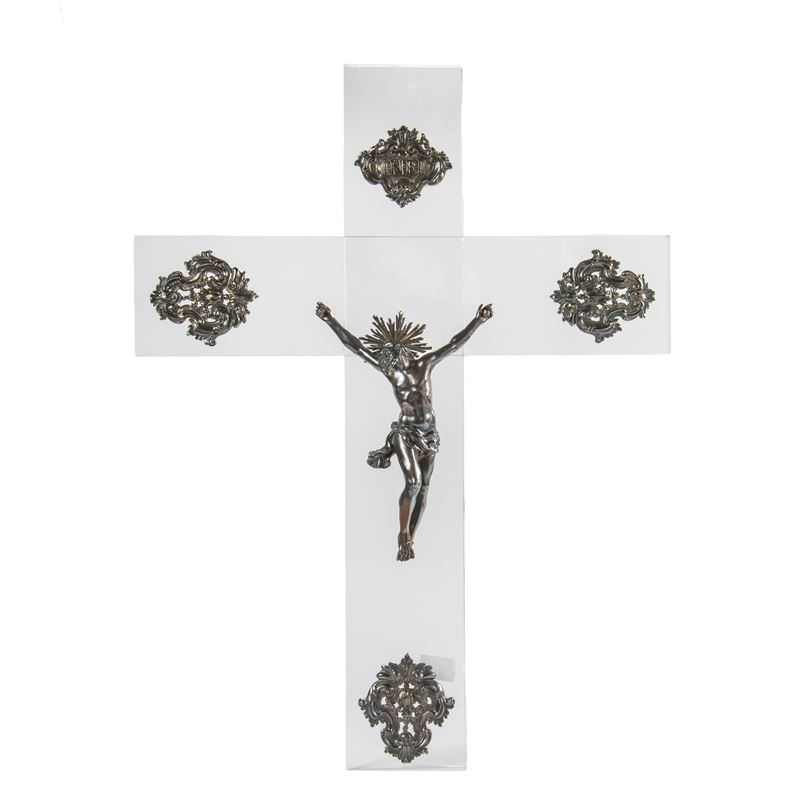 Cristo, scultura in argento e decorazioni in argento sbalzato, XVIII secolo