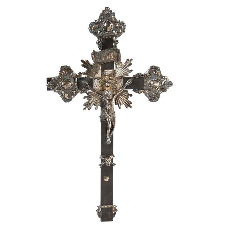 Cristo, scultura in argento su croce in ebano, Sec. XVIII