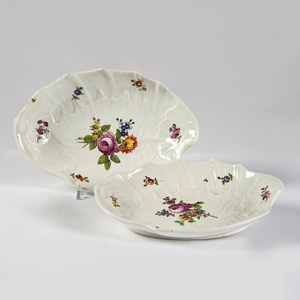 



Due vassoi, secolo XIX