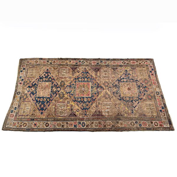 



Tappeto Caucasico, inizi sec. XX