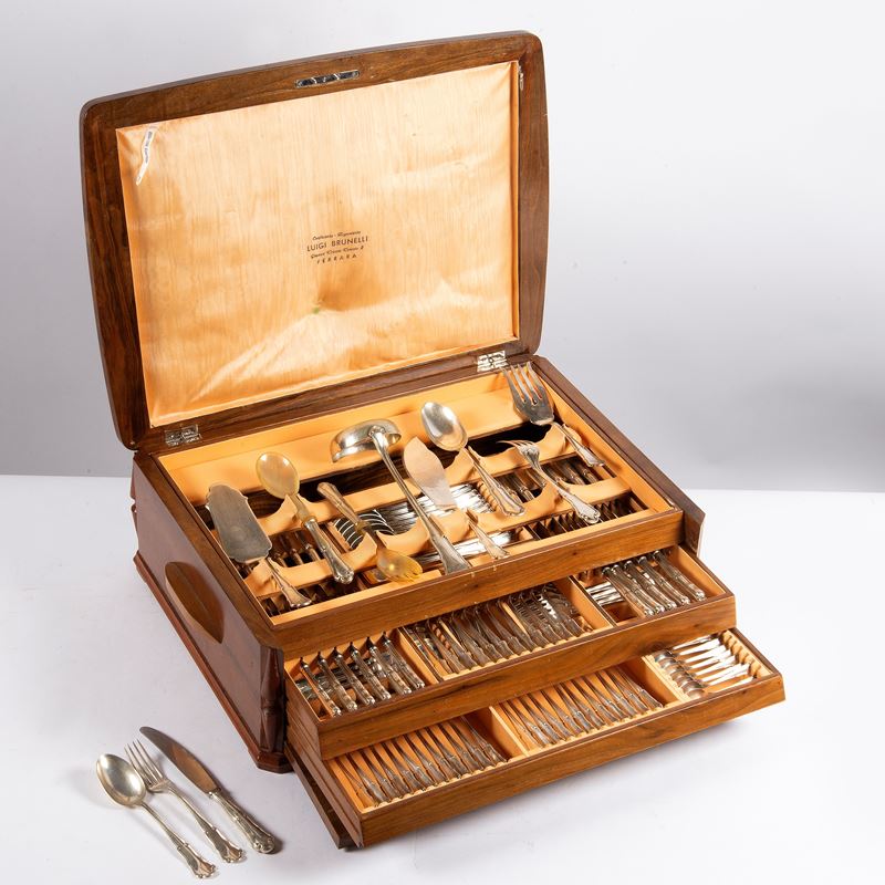 Servito di posate, argentiere Greggio