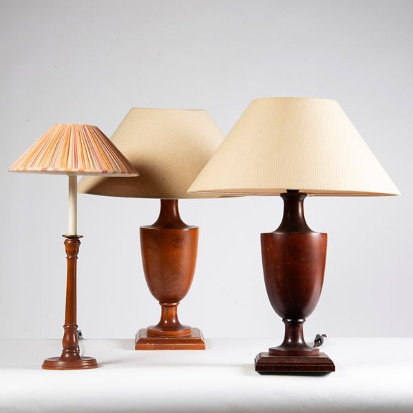 



Coppia di lumi da tavolo, sec. XX