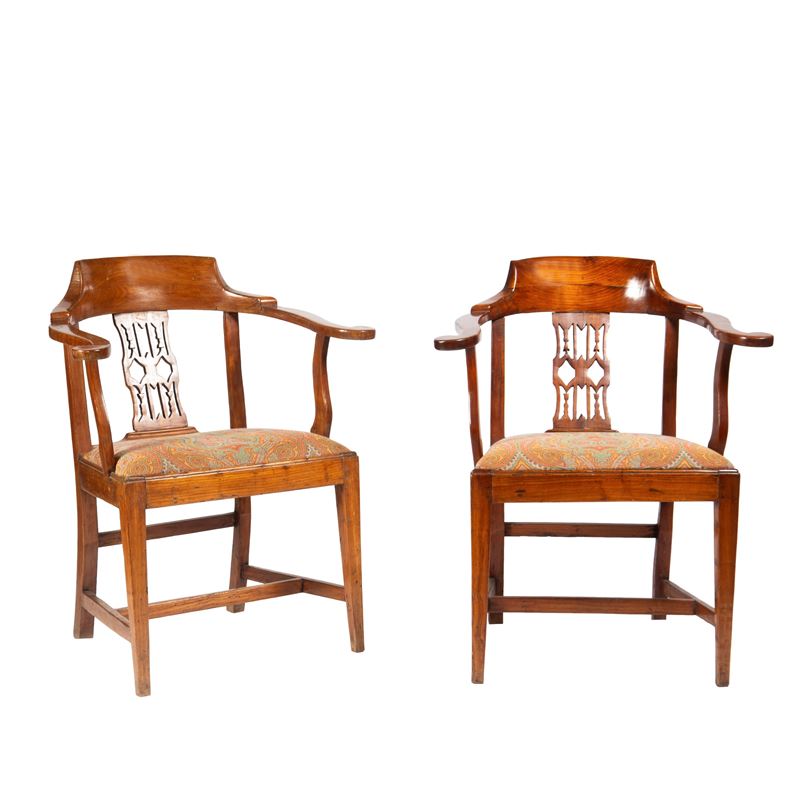 Coppia di poltroncine a pozzetto, sec. XIX