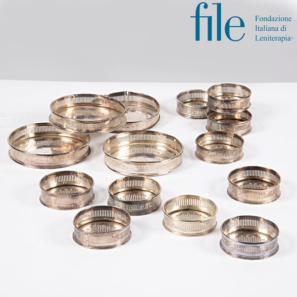 Quattro sotto bottiglie e dieci sotto bicchieri, secc. XIX-XX