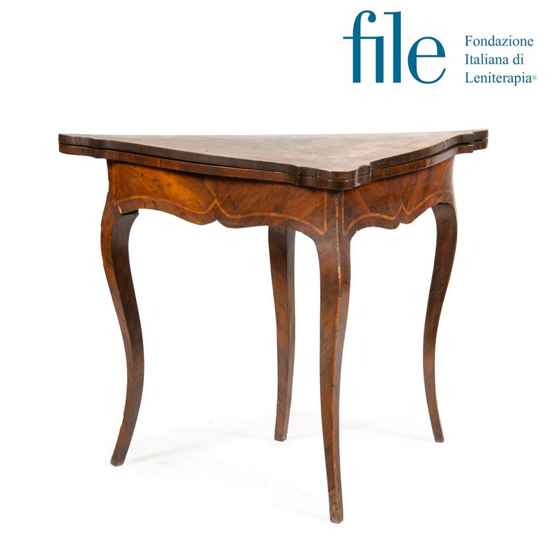 Tavolino da gioco a fazzoletto, Genova, sec. XVIII