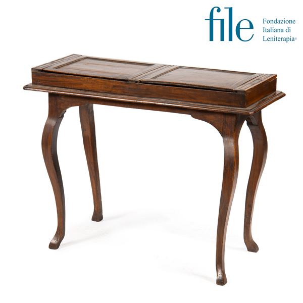 Tavolino da lavoro, sec. XIX  - Asta Mobili, arredi, dipinti e oggetti d'arte - Poggio Bracciolini Casa d'Aste