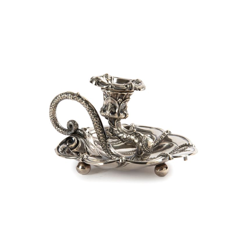 Argenteria, Bugia fine sec. XIX in argento a forma di conchiglia