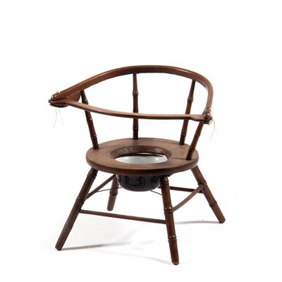 Seggiolino da bambino, legno con vasino, XIX secolo