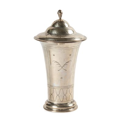 Vaso con coperchio, Svezia, XX secolo, argento decorato