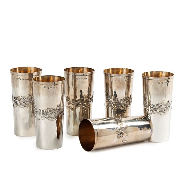 



SEI BICCHIERI, SEC. XX, ARGENTIERE LEONE