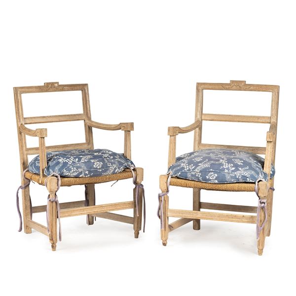 



Coppia di poltroncine, inizi sec. XX