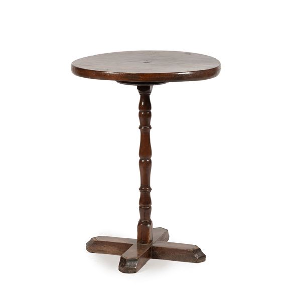 



Tavolino circolare, sec. XIX