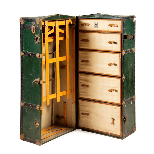 



Baule da viaggio, inizi sec. XX  - Asta Mobili, arredi, dipinti e oggetti d'arte - Poggio Bracciolini Casa d'Aste