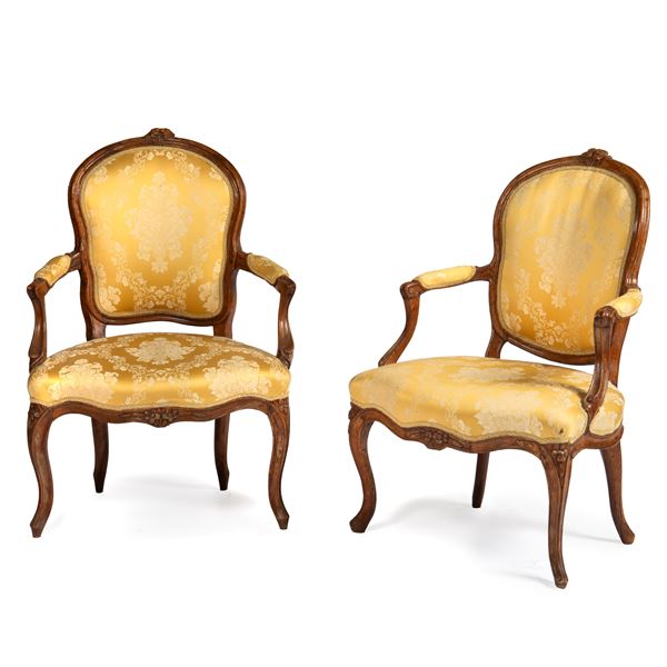 



Coppia di poltroncine, sec. XVIII
