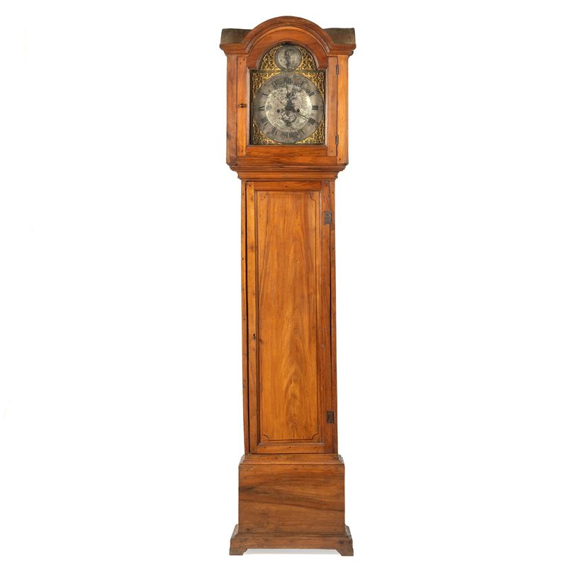 Orologio a colonna, Inghilterra, XIX secolo, ciliegio, cassa in legno con sportello sformellato