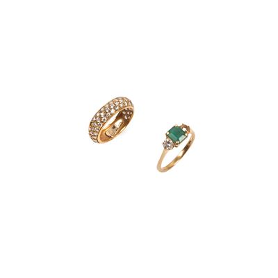 Anello in oro giallo 18kt con smeraldo e diamante