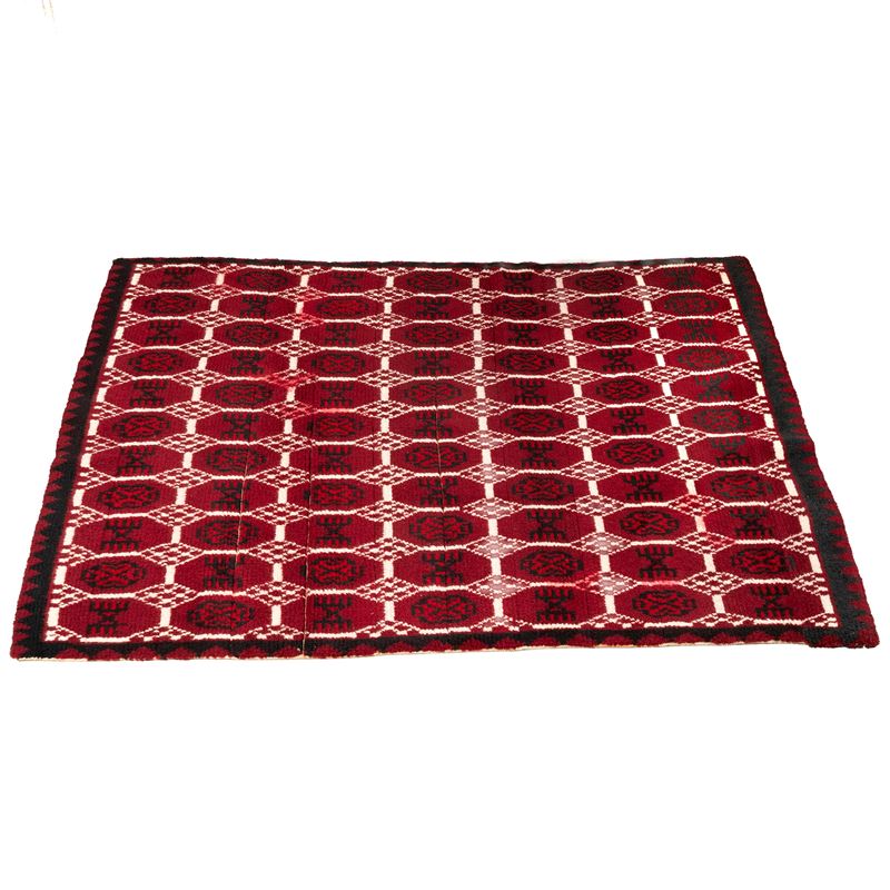 Tappeto, sec. XX, fondo rosso con motivo geometriche, 190x143 cm