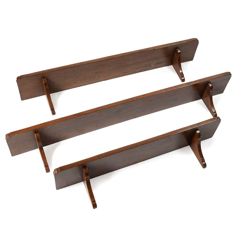 Tre mensole, sec. XX