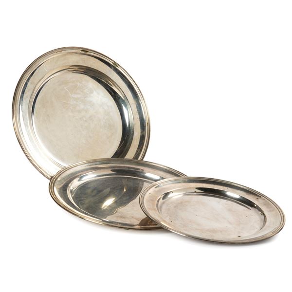 



TRE VASSOI, ARGENTIERE CHIARAVALLI-MILANO 