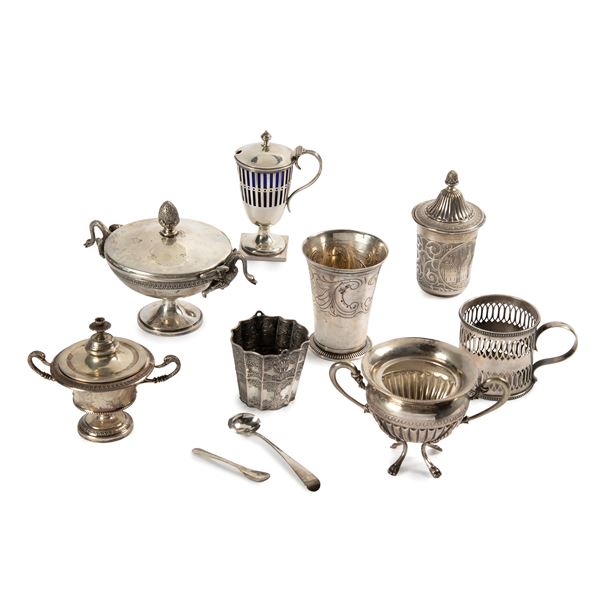 



OTTO OGGETTI, SEC. XIX/XX