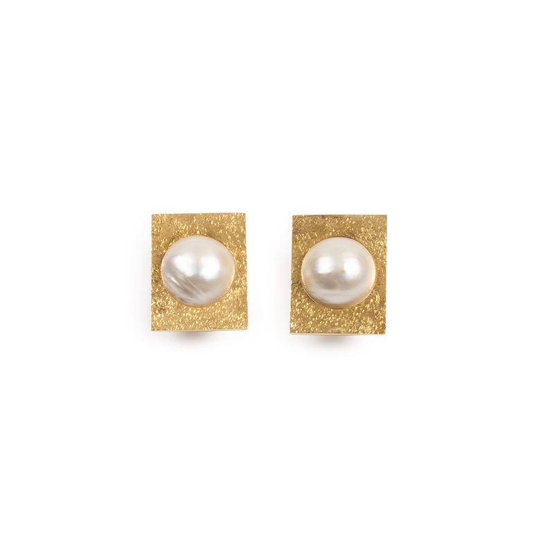 PAIO DI ORECCHINI IN ORO GIALLO 18KT E PERLE