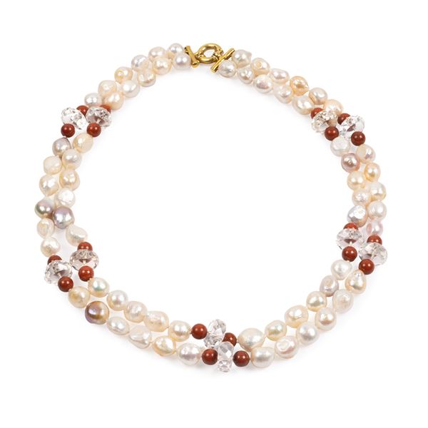



COLLANA DI PERLE, CORALLO E CRISTALLO