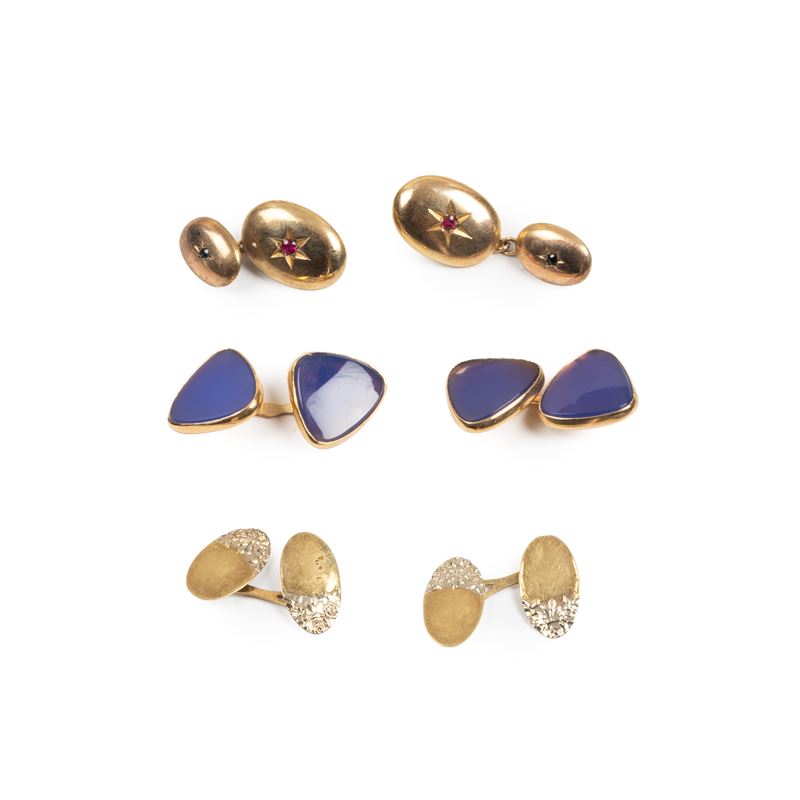 TRE PAIA DI GEMELLI IN ORO GIALLO 18KT E PIETRE