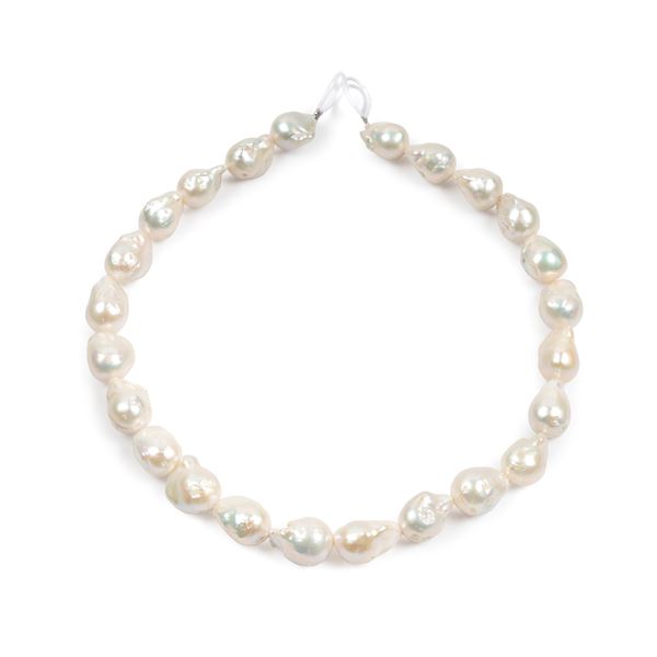 



FILO DI PERLE BAROCCHE   - Asta Gioielli, argenti, orologi e penne - Poggio Bracciolini Casa d'Aste