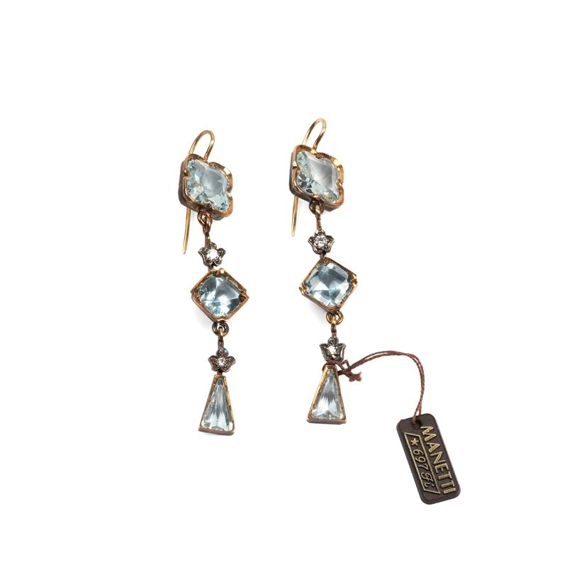 PAIO DI ORECHINI PENDENTI IN ORO GIALLO 18KT, ARGENTO, DIAMANTI E QUARZI