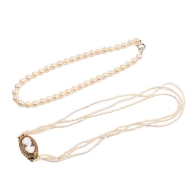 Collana in oro 12KT e microperle con cammeo, cm 42