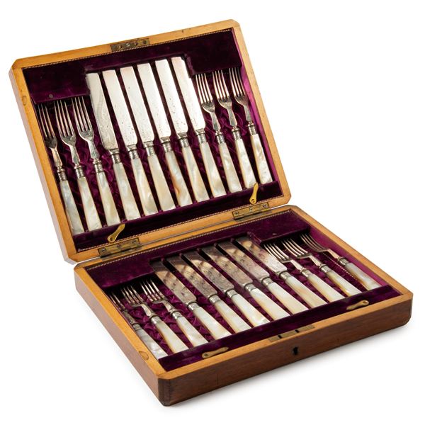 



SERVITO DI POSATE, INGHILTERRA, SEC. XX