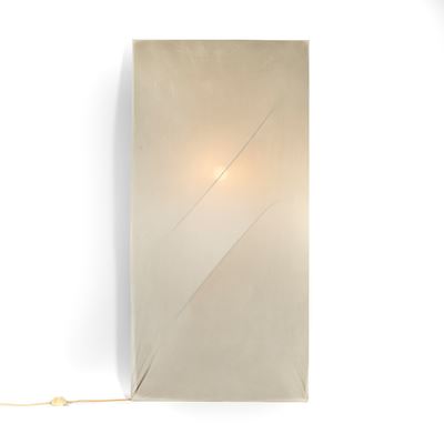 Kazuhide Takahama, Lampada da parete modello SAORI, produzione Sirrah